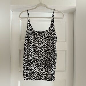 BANANA REPUBLIC | NWT Black and White Animal Print Camisole - Size M